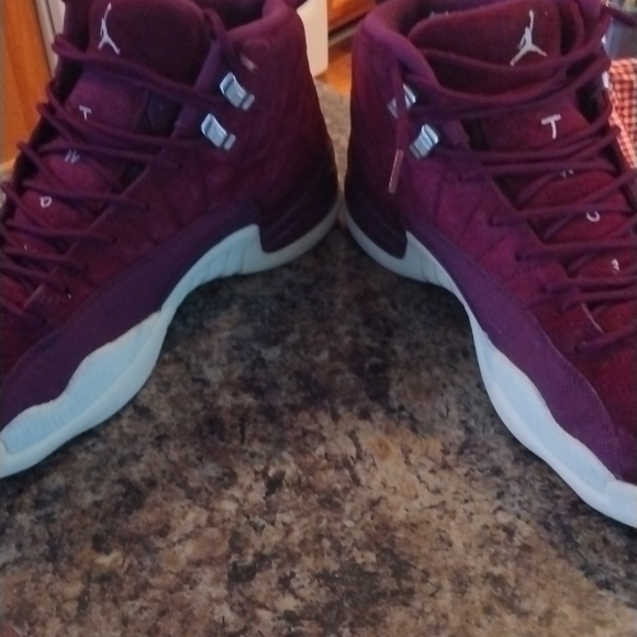 JORDANS  RETRO 12S - Picture 7 of 7